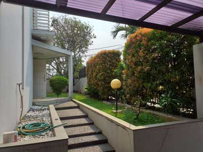 Jual Cepat Rumah Seberang Mall Di Cinere