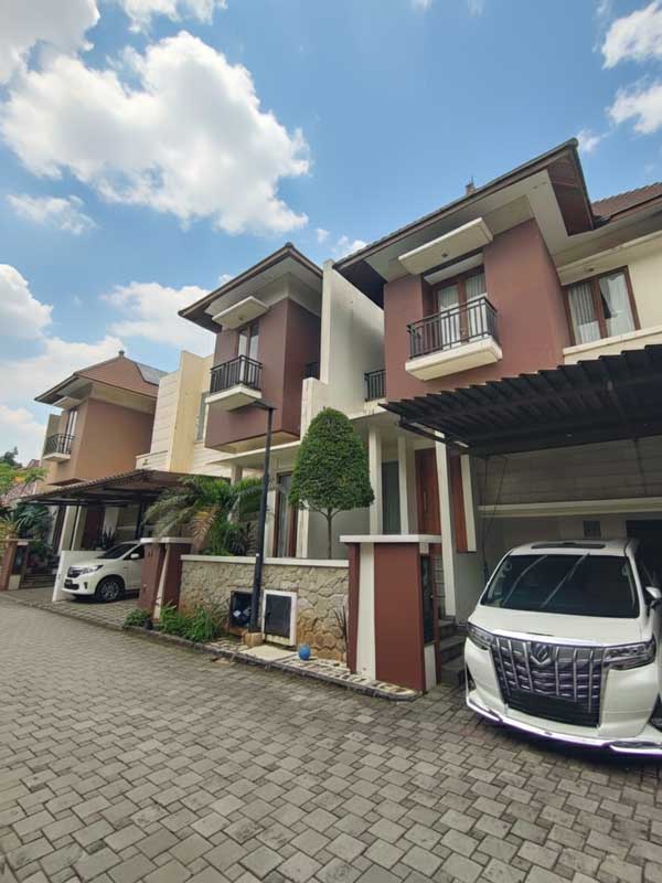 Rumah Super Strategis Pejaten Jakarta Selatan
