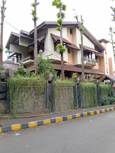 Rumah Mewah Meruya Jakarta Barat