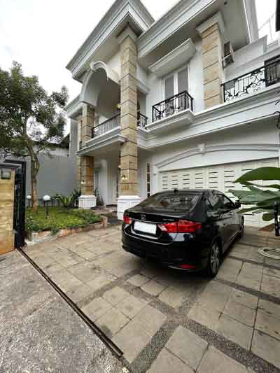 Jual/Sewa Rumah SHM Dekat MRT Dan Area Bisnis Di Lebak Bulus