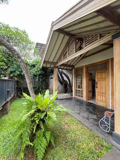 Rumah Dekat Mall Di Pejaten Siap Huni Dan Lokasi Strategis