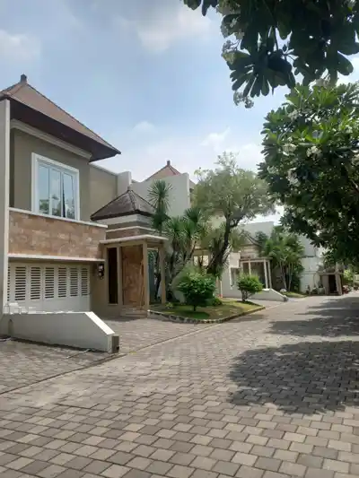 Luxurious Urban Living at 11N Eleven Townhouse, Pejaten Barat